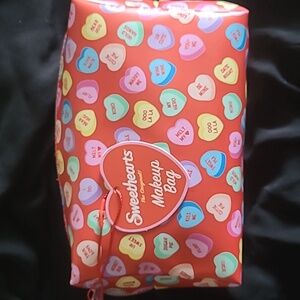 Sweetheart-Print Makeup Bag